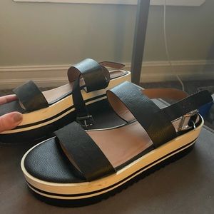 Barely worn Steve Madden platform sandals